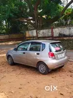 Chevrolet Aveo 2012 Petrol 80000 Km Driven