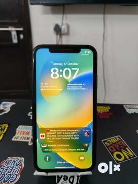iPhone XR 64 GB Canada Purchased Unlocked to all networks