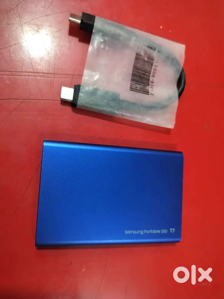 1tb samsung portable SSD T7 perfect working and new looking condition