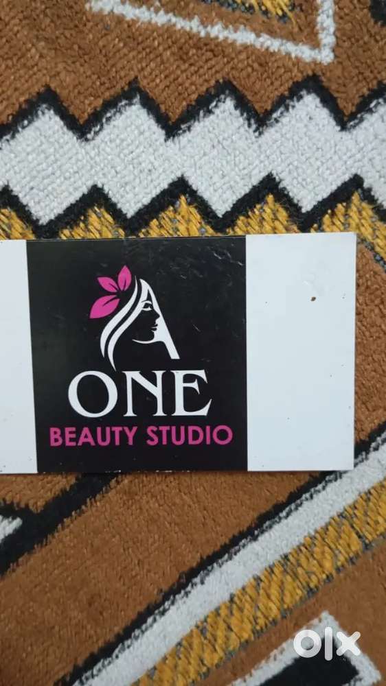 Work in saloon A-one beauty saloon. only lady