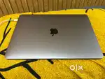 Apple macbook PRO , M1 chip