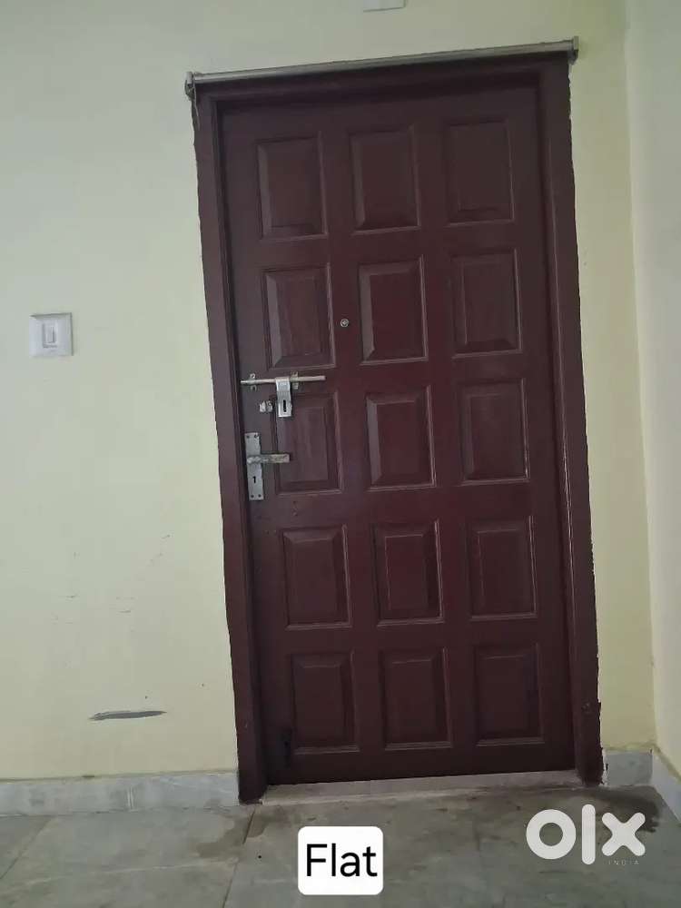 New Flat, 100mts from VIP road,