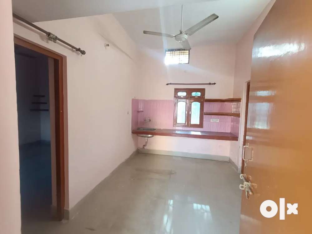 Spacious 1 BHK + Store room + front sitting