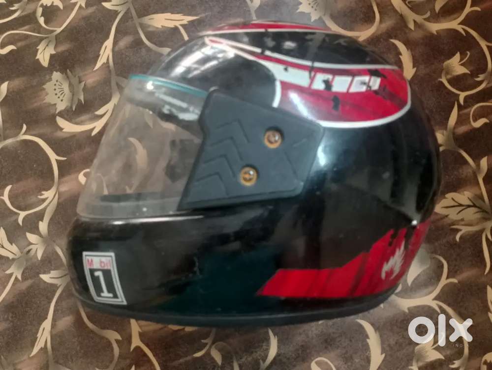Two-wheeler Helmet Unisex  Mobil 1  Diwali Offer