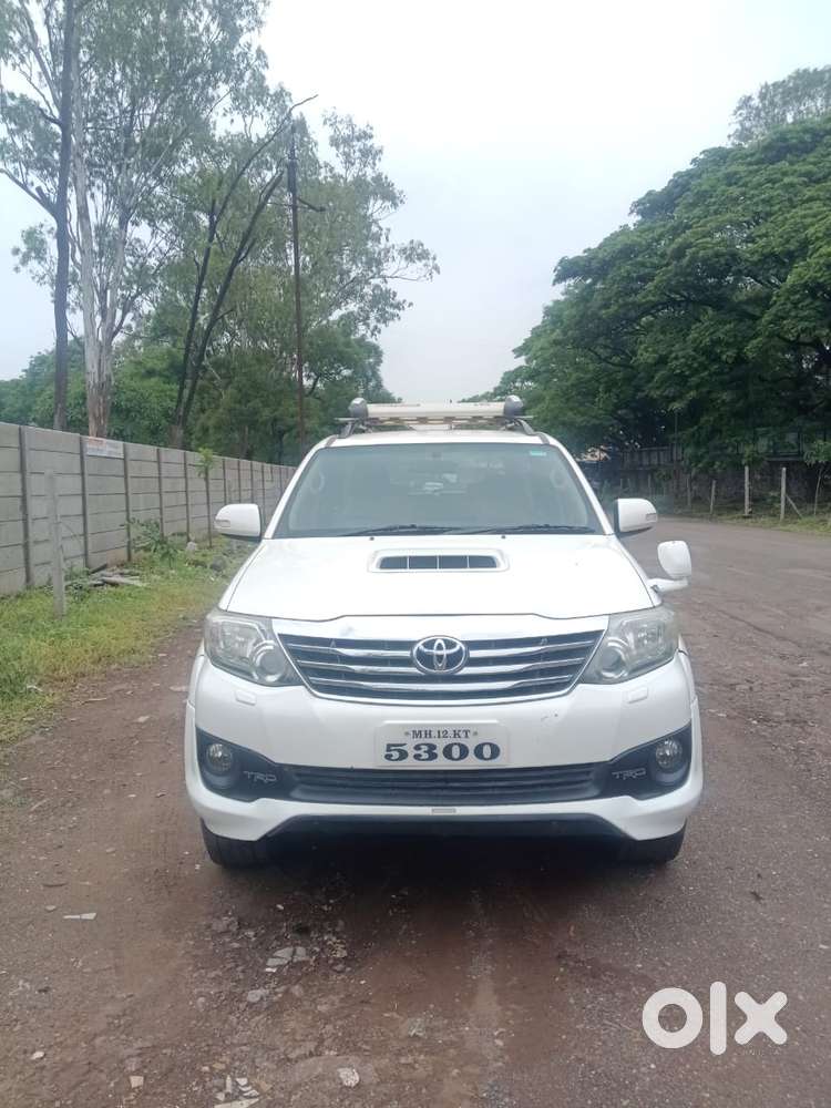 Toyota Fortuner 3.0 Sportivo 4X2 MT, 2014, Diesel