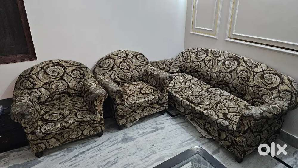 Sofa set 5 seater