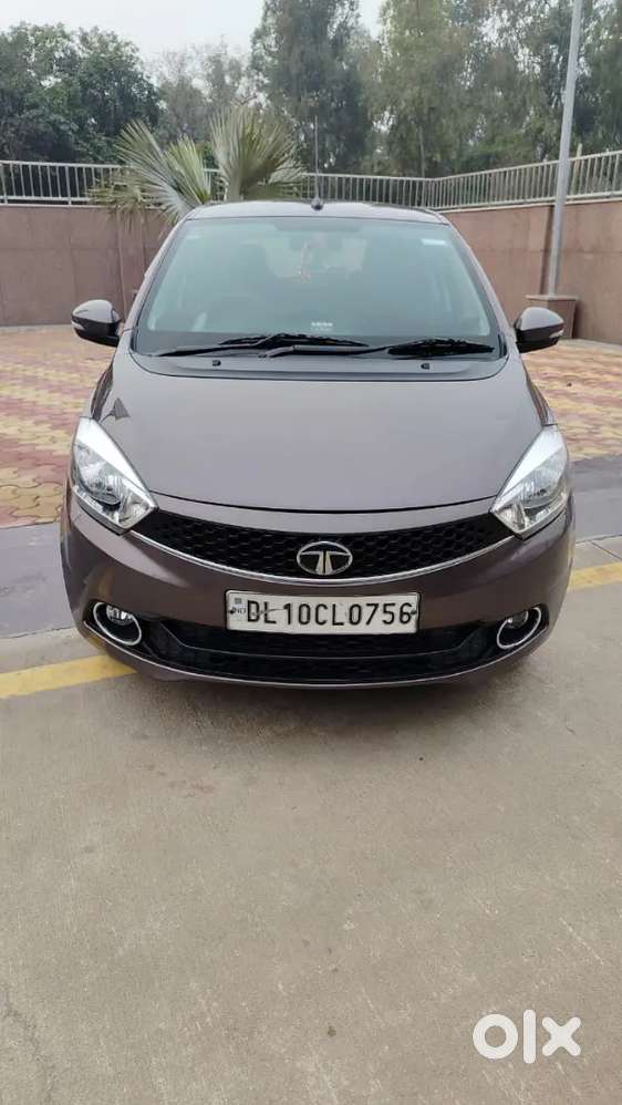 Just like new car 90% tyre service hui v hai ac chilled gadi ok hai