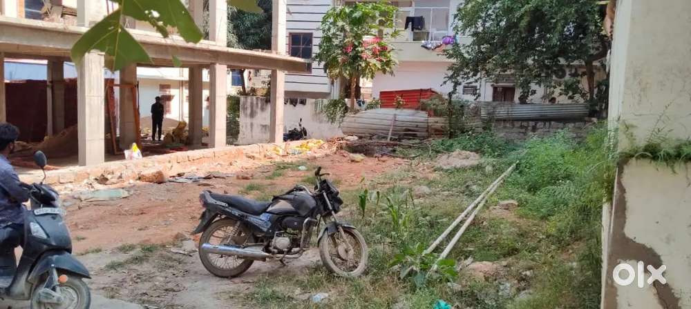 Plot extent : 155 square yards 
Dimension: 31*45
Facing : Gopanpally