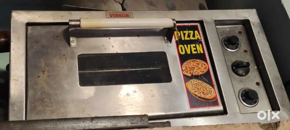 Commercial Pizza Oven