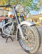 9  3  BRAND VIP NO BULLET CLASSIC 350 SILVER COLOUR 2017 MODEL