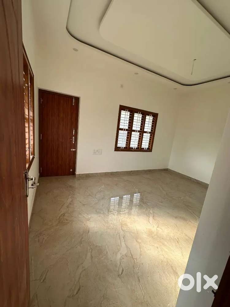 Office space rent Kanaknady bendoor11k rent
