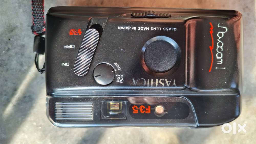 Vintage Yashika Camera