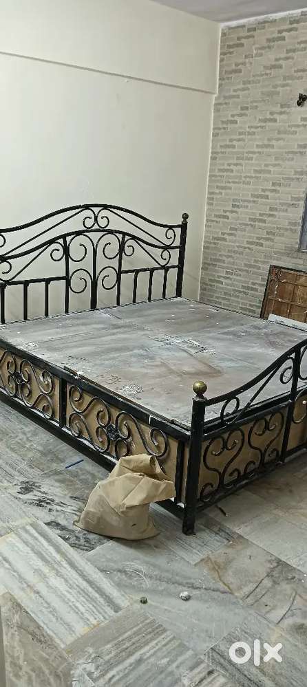 Lokhand bed 6 by 6 x6