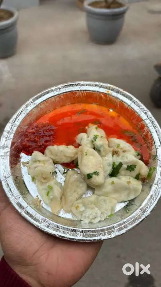 Ek Momos cook chaiye jo banaye aur sell kare Cart par