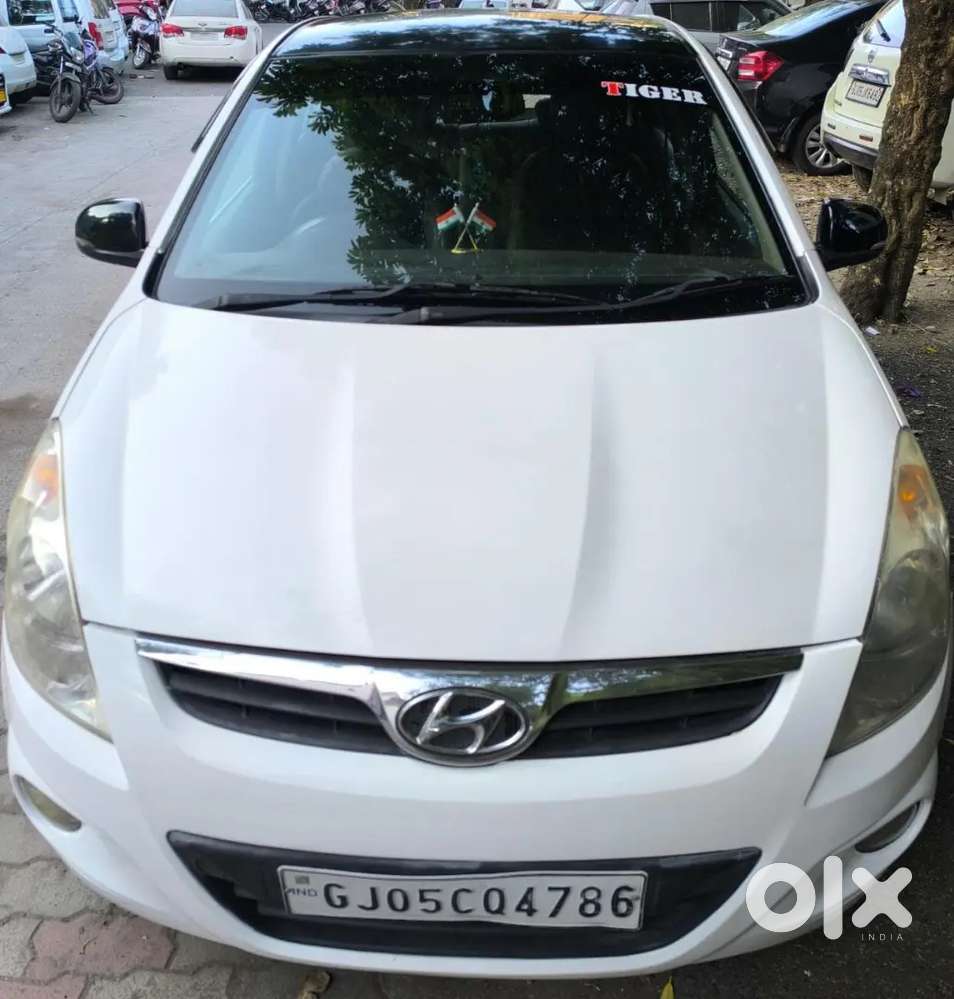 Hyundai i20 2011 CNG & Hybrids 82500 Km Driven