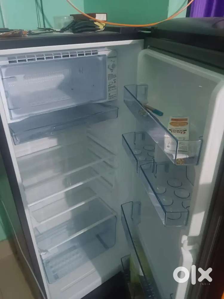 Wants 2 sell my fridge