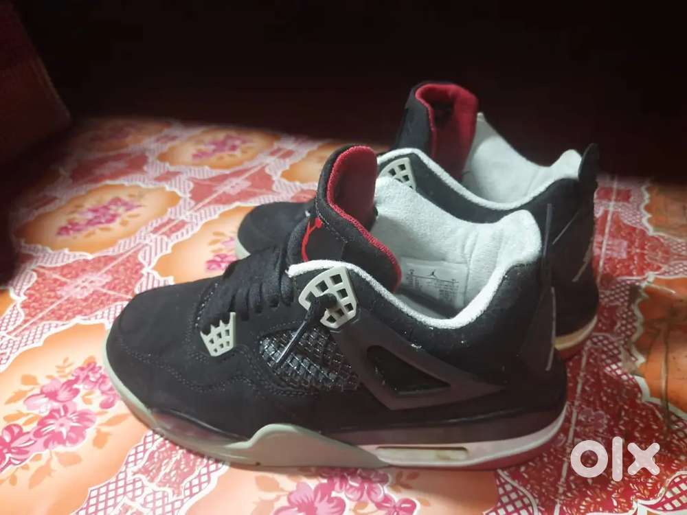 Jordan retro 4