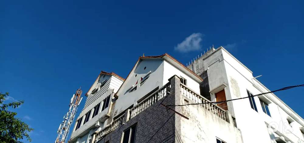 PG ROOM FOR BOY'S & GIRL'S NEAR TECH MAHINDRA,INFOCITY,TCS