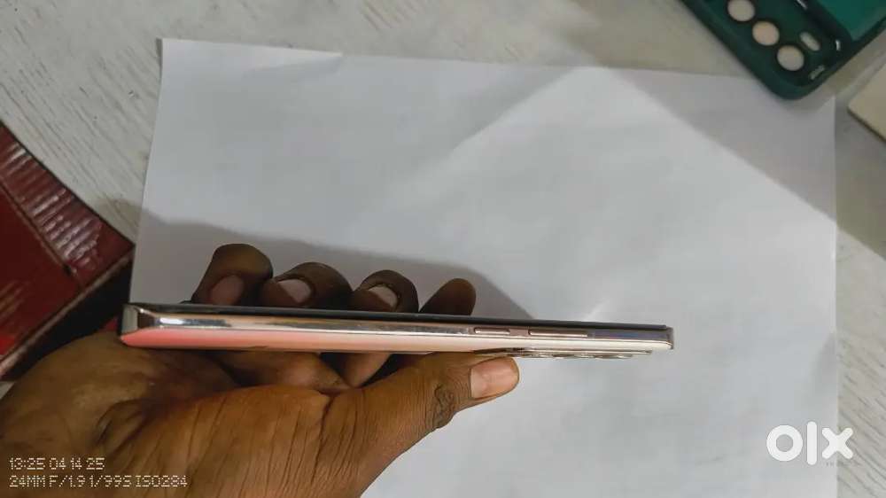 Oppo reno 12 (5g )(8/256)