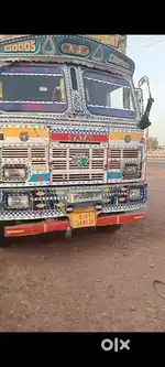 2011 model rate 800000 ,tayer new h new oil servis