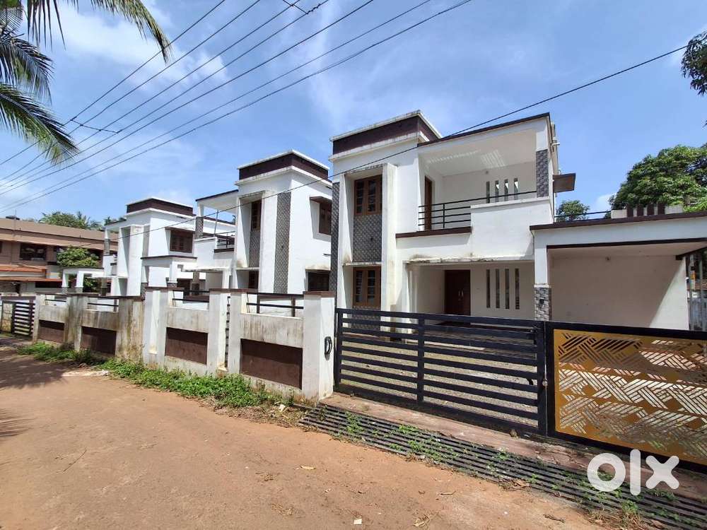 1800Sqft villa/ 7 cent/3 bhk/ 60 lakh/Kecheri  Thrissur