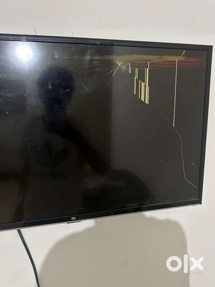Panel Broken MI Android TV 32 inch