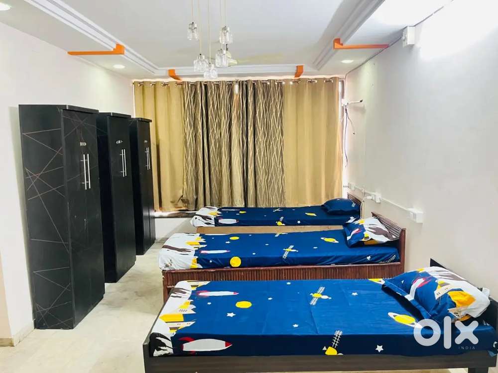 Girl's And Boy's Pg 3400rs to 4200rs avilable Ellorapark & Subhanpura