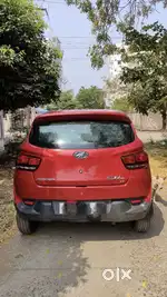 Mahindra KUV 100