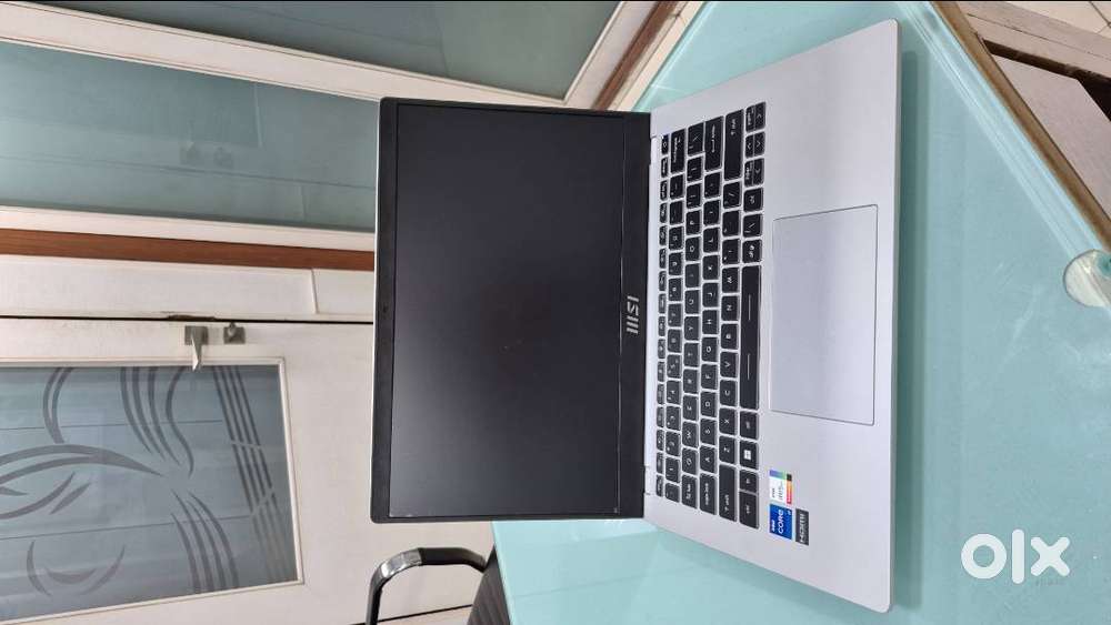 MSI MODERN 14 C12M