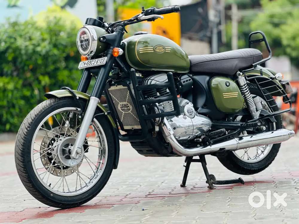 Jawa 42 abs bs6 just 9000km