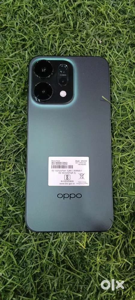 Oppo reno 14 (8,256)