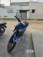Apache RTR 160 4V in perfect condition with helmet
