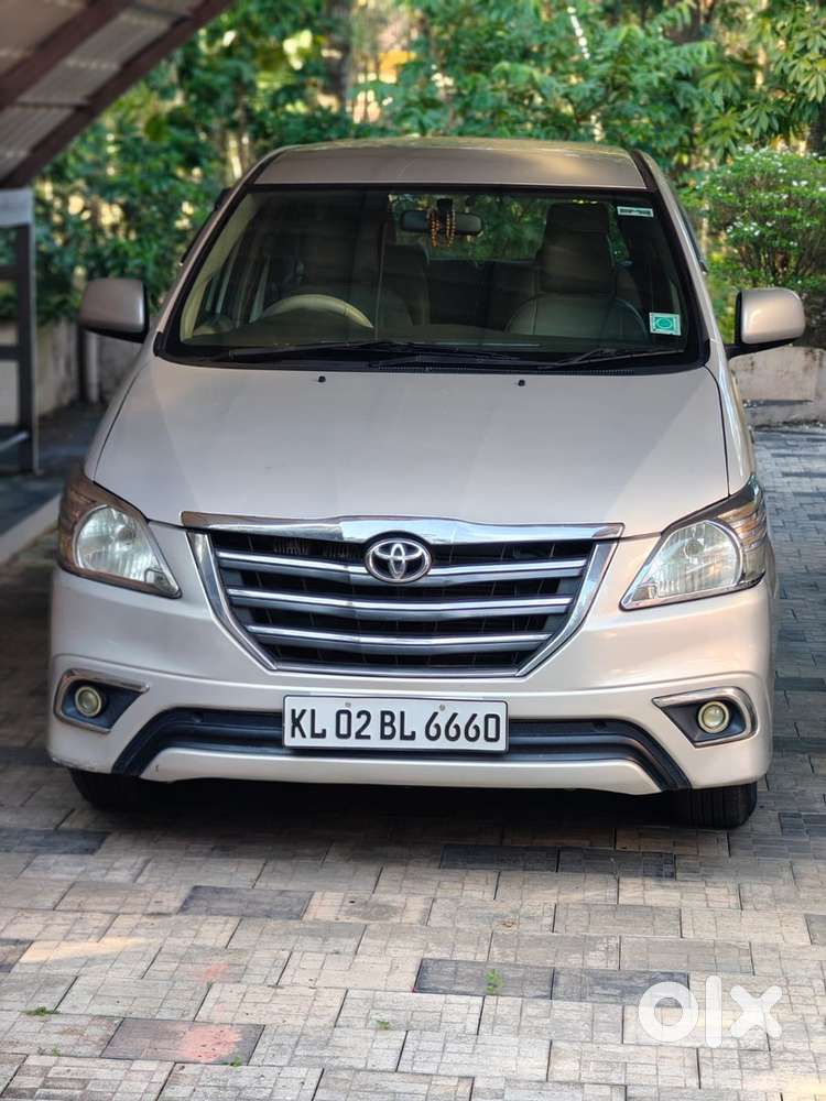 Toyota Innova 2013 Diesel Well Maintained