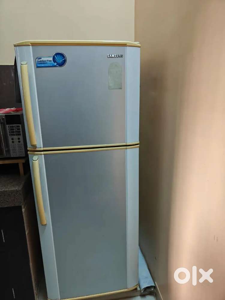 Samsung Refrigrator, LED TV 41 Inch and washing machine for sale