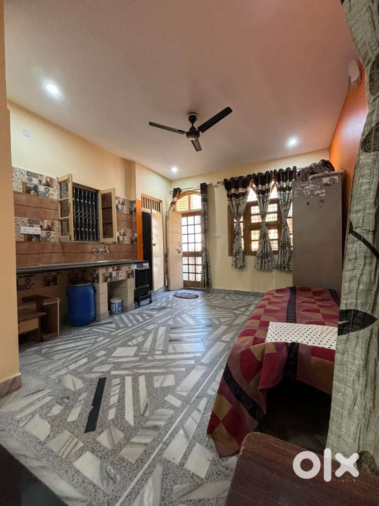 Room for rent (Only for Girls)