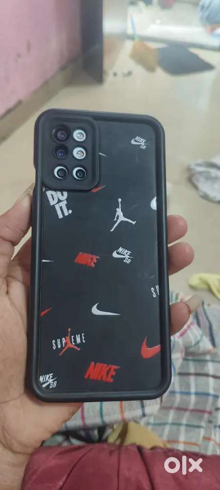 Oneplus 9r 12 GB RAM 256 GB storage bil charger available urgent sale