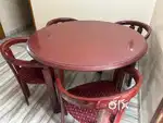 4 seater dinning table