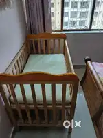 Baby cot mee mee brand