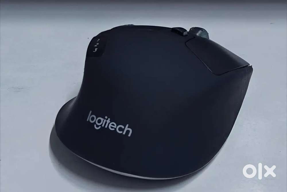 Logitech M720 Triathlon Multi-Device Wireless Mouse