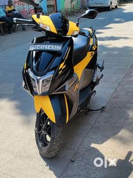 Good condition no accident no body damage insurance 1027
