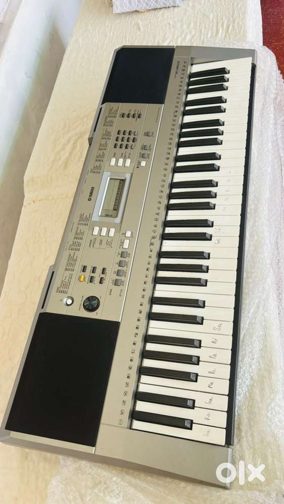 Yamaha keyboard brand new