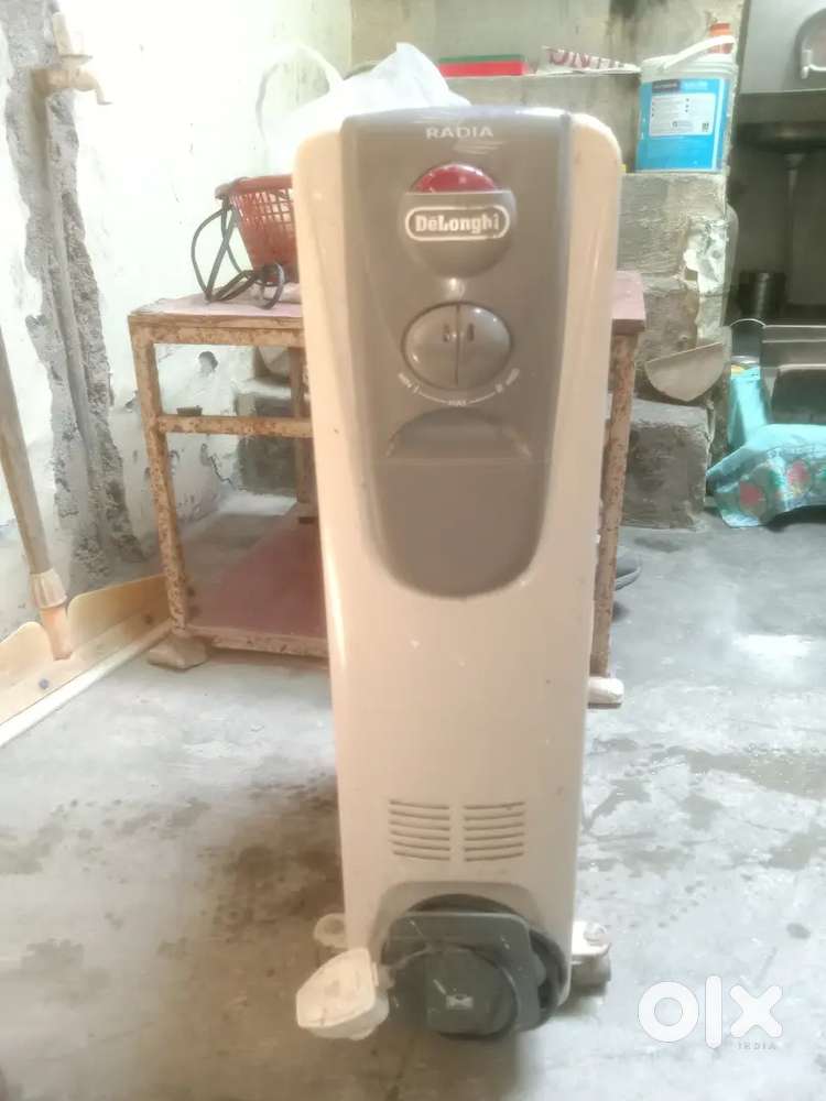 Oil Column Heater Delonghi Trrs0510t   2000 Watt Column Oil Heater