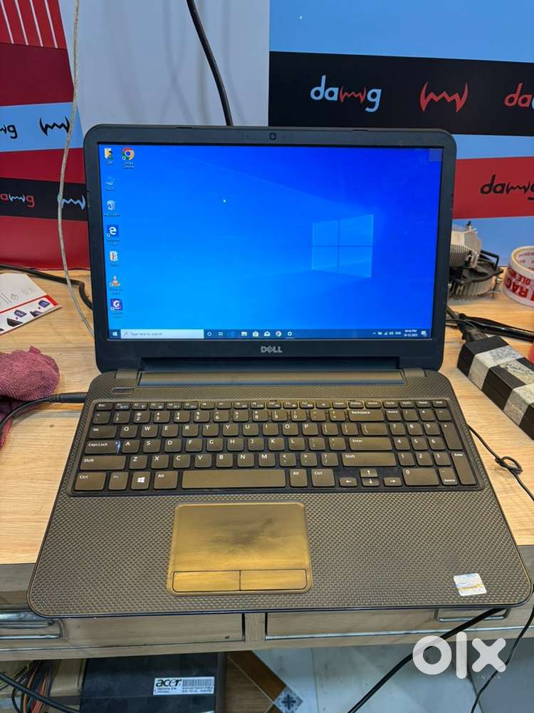 Dell Inspiron 3521