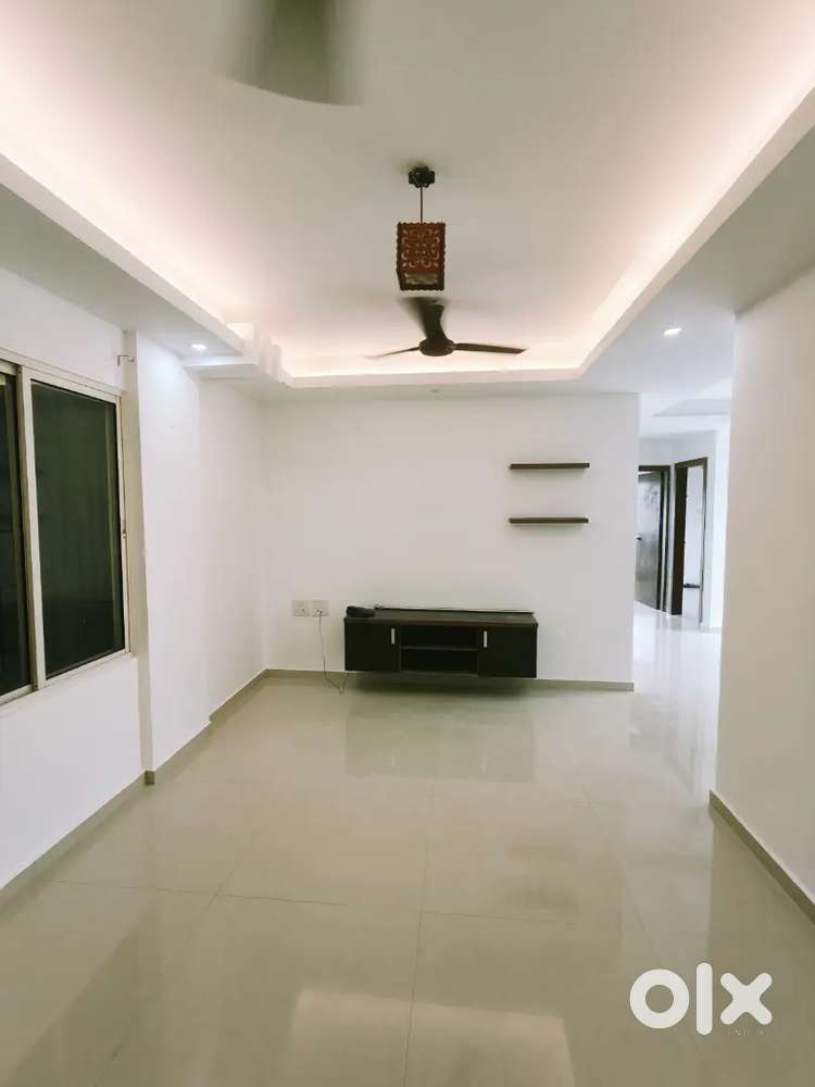 ( അടിപൊളി ) 3 Bhk flat for rent tripunithura family only