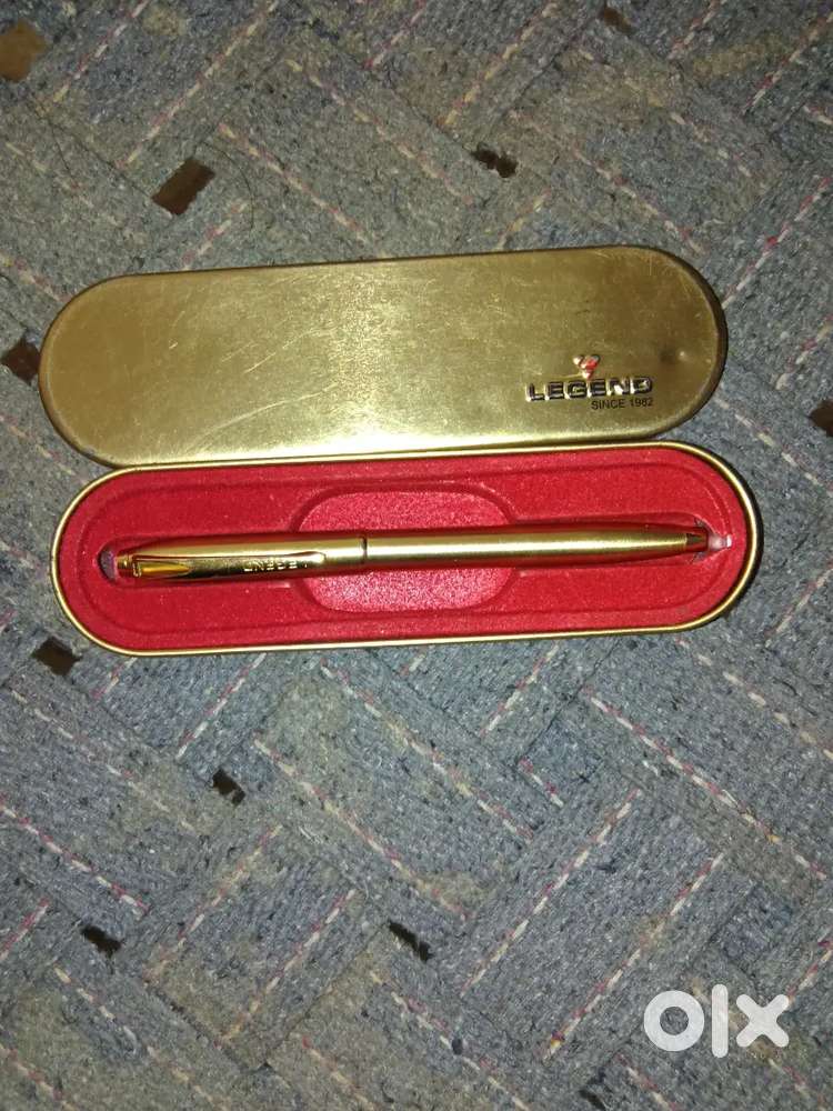 Legend since 1982 pen goldan