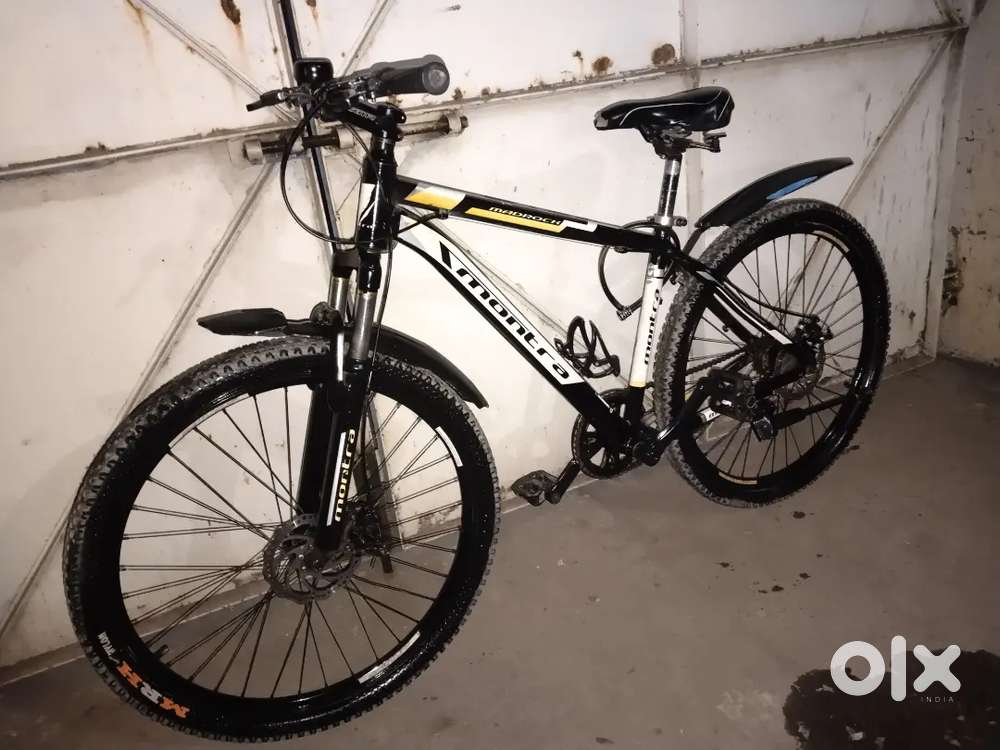 Very very good condition double disc break  cycle