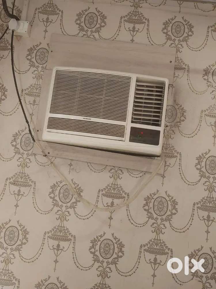 Hitachi Window AC