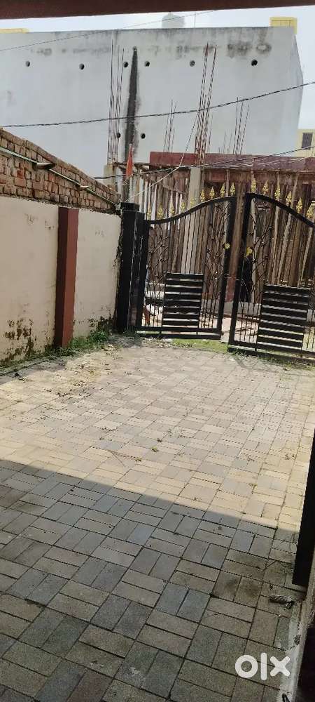 3bhk fully individual house for family and job person bachelor