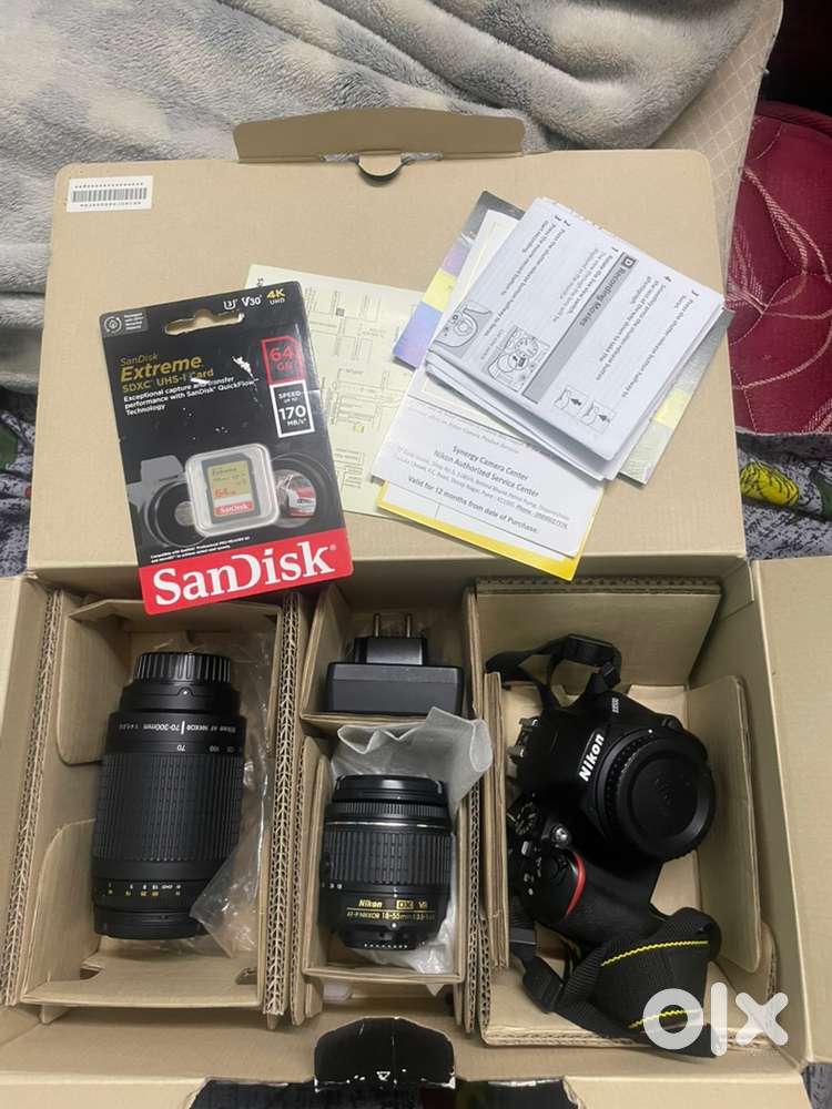 Nikon D3500 DSLR Camera (Like New)
