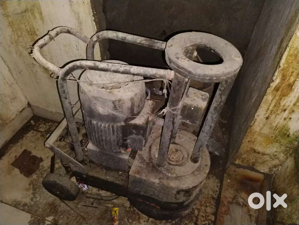 Marble ghisai machine bahut kam chali hui